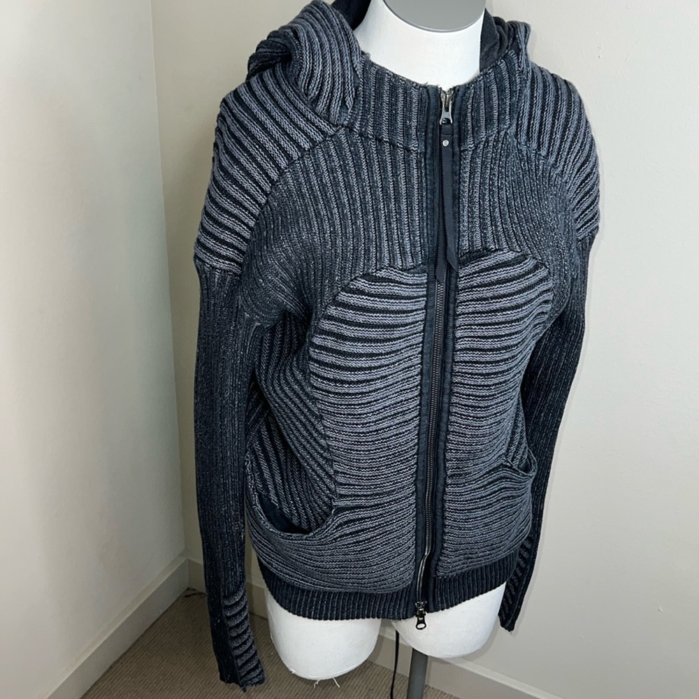 GUC Lululemon Embrace sweater knit Hoodie medium